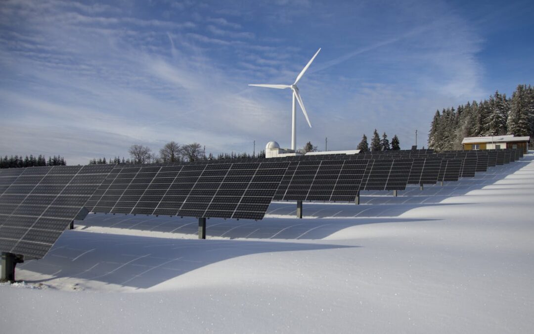 How Solar Panels Handle Snow: What You Need to Know