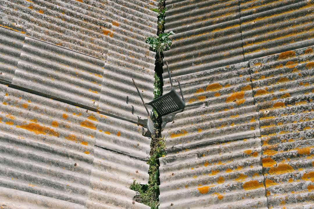 the-homeowners-practical-guide-to-sealing-corrugated-cement-roof-sheets-image corrugated cement roof leak