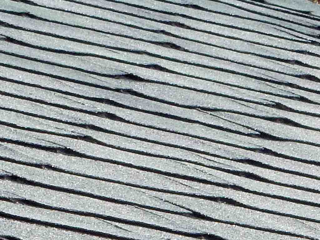 your-guide-to-asphalt-shingles-types-benefits-and-durability-image asphalt shingles